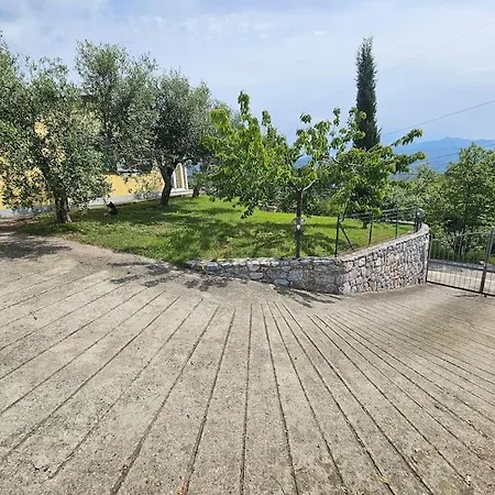 La Costella Di Denis Arcola